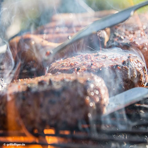 Grillgut auf Grill