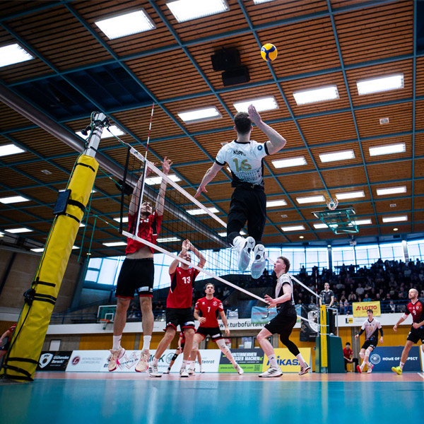 Volleyballer beim Spiel